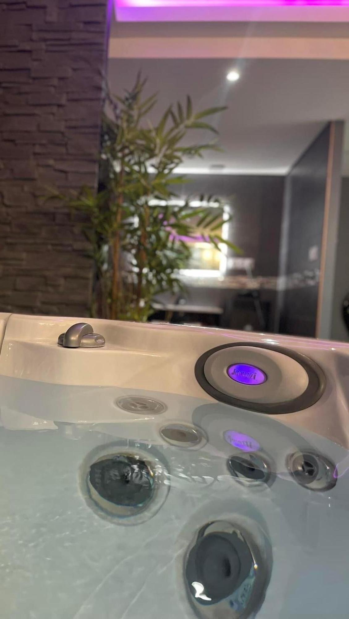 O Venus Spa Sin-le-Noble Eksteriør bilde